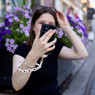 Anemone Wristlet Crocheted Hands-Free Wrist Strap