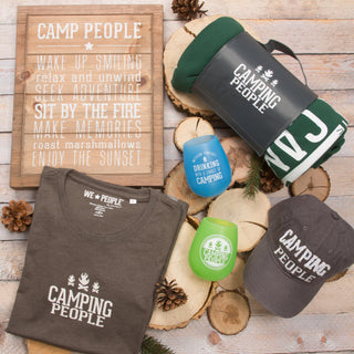 Camping People Double Extra Large Dark Green Women's T-Shirt