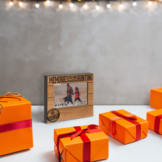 Hunting People 6.75" x 7.5" Frame (Holds 4" x 6" Photo)