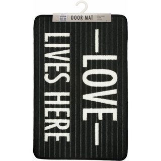 Love 27.5" x 17.75" Floor Mat