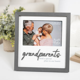 Grandparents 7.75" x 8.25" Frame (Holds a 6" x 4" Photo)