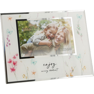 Enjoy 9.25" x 7.25" Frame
(Holds 6" x 4" Photo)