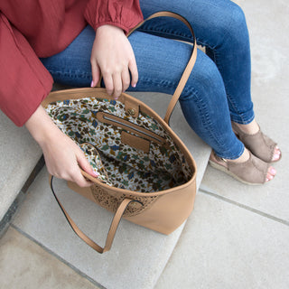 Jessica Hazelnut 17" x 6" x 12.5" Pecan/Mocha 
Laser Cut Tote