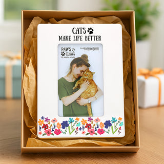Cats 6.25" x 8.25" Frame (Holds 4" x 6" Photo)