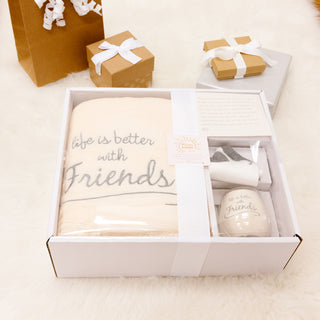 Friends 42" x 50" Sherpa Lined, Royal Plush Blanket Gift Set