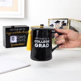 College Grad 17 oz Mug with Lid