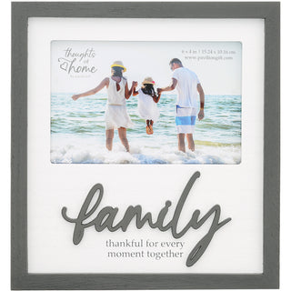 Family 7.75" x 8.25" Frame (Holds 6" x 4" Photo)