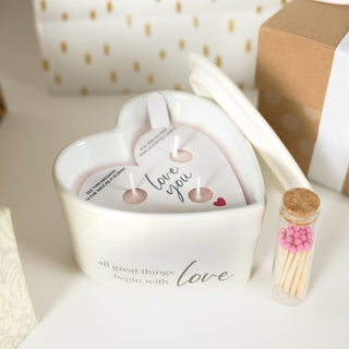 Love 8 oz - 100% Soy Wax Reveal Triple Wick Candle with Matches
Scent: Vanilla