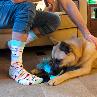 Dog Walkin' Unisex Crew Socks Size: M/L